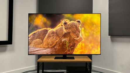 2025 Samsung 70 inches smart tv 4k