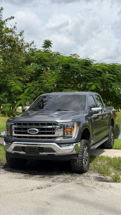 FORD F150 LARIAT