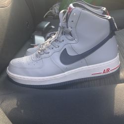 Nike And Lakai 2 Shoe Bundle 