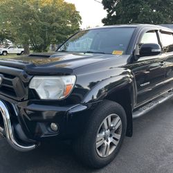 2012 Toyota Tacoma SRT V6 4x4 Pickup Truck One Owner 