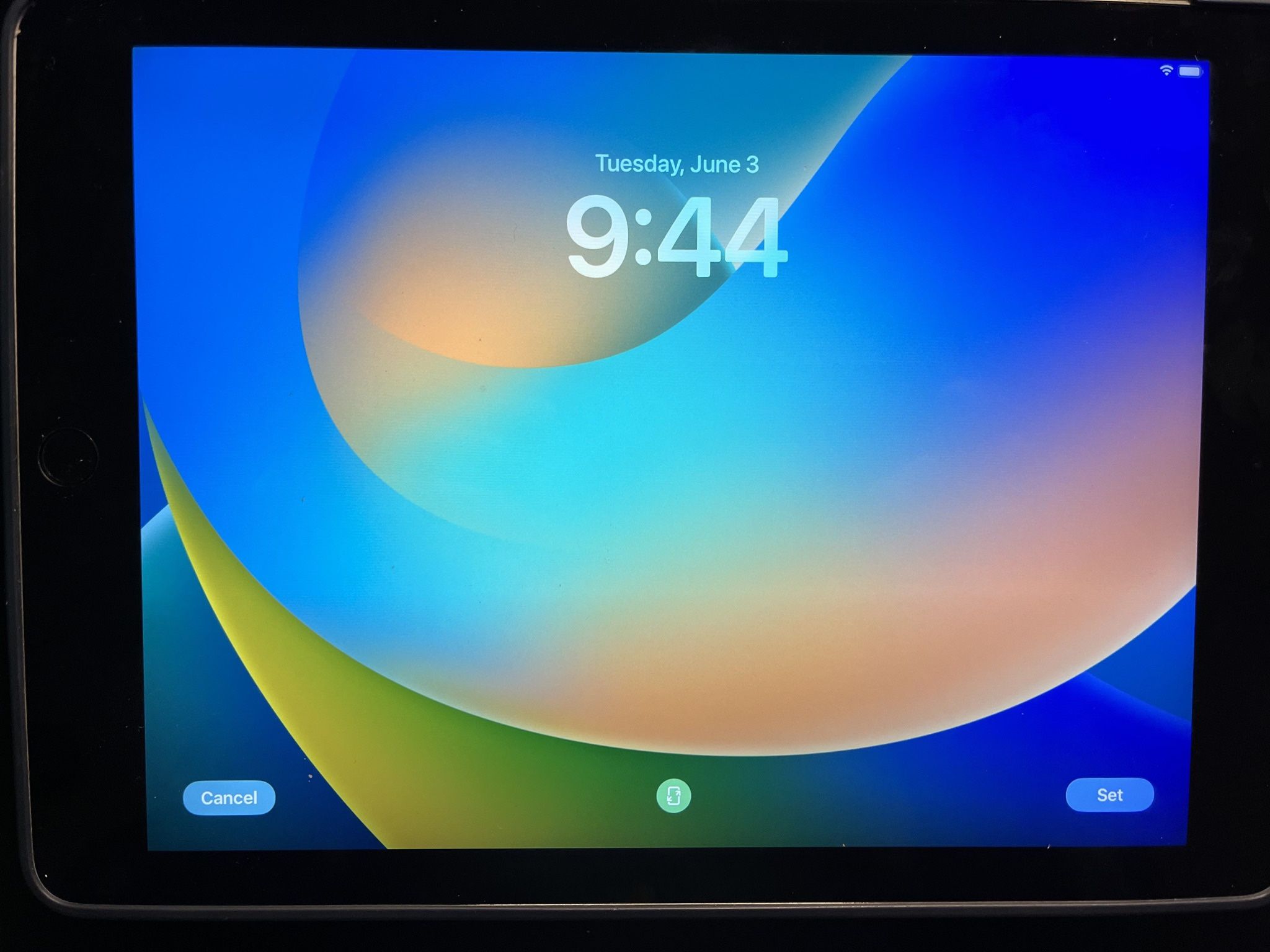 Ipad 5th Generation 32 GB WiFi