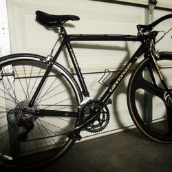 BLACK CANNONDALE R400 ROADBIKE 56cm