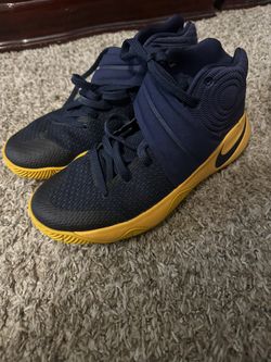 Nike Kyrie 2 Cavs