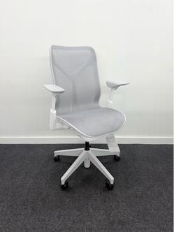BRAND NEW HERMAN MILLER COSM CHAIR! MID-BACK HEIGHT, BEAUTIFUL STUDIO WHITE FRAME!