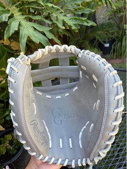 Rawlings 33'' GG Elite Series Fastpitch Catcher's Mitt