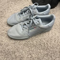 Adidas Yeezy Casablanca Size 10.5