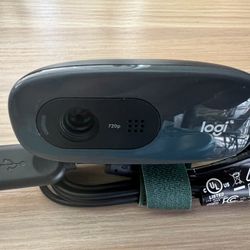 Like New Logitech HD Webcam 720p logi Built In Microphone USB Computer Camera