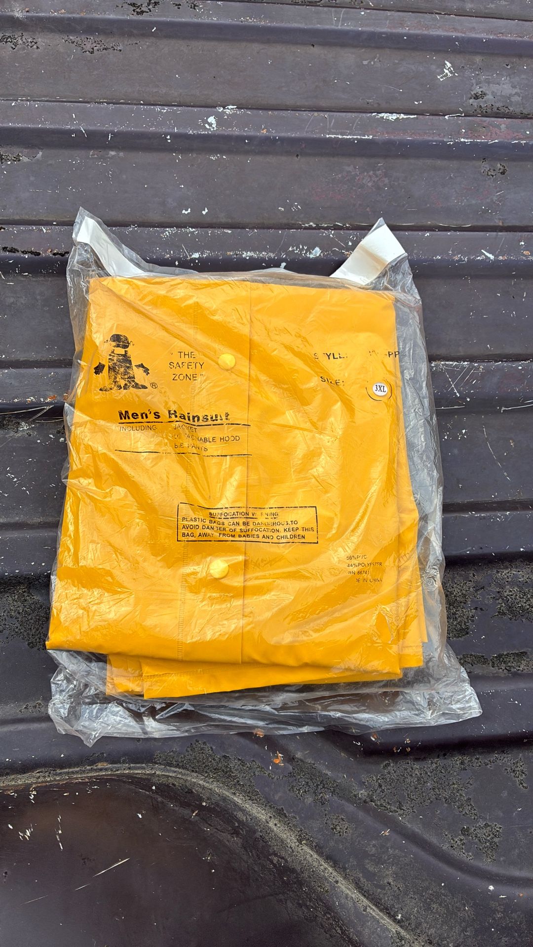 Brand New 3-XL Men’s Rain suit Pants With Hoodie $25.00