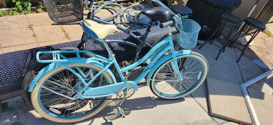 Huffy girls beach cruiser