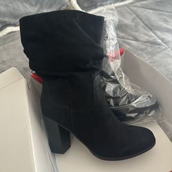 Women’s Suede Boots 