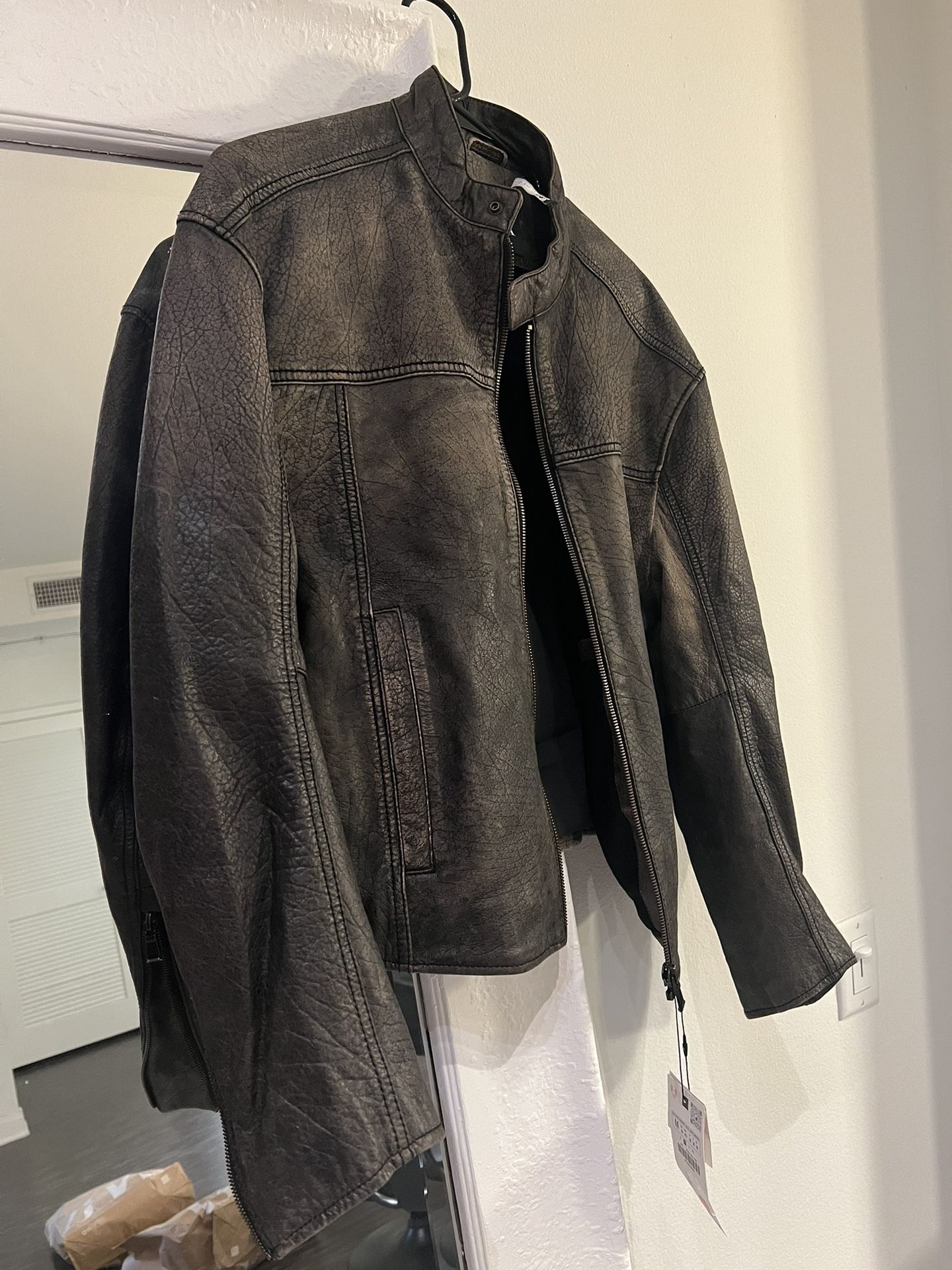 ZARA 100% Leather SIZE M Jacket BRAND NEW