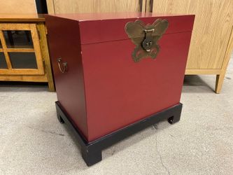 Red Chinese Tansu Chest