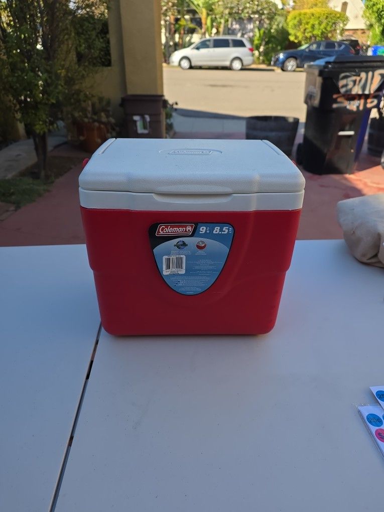 Coleman 9qt Cooler $5
