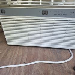 $220 Casi Nueba Tiene Su Control Y Para Wifi 