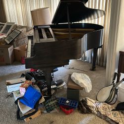 Free Baby Grand Piano