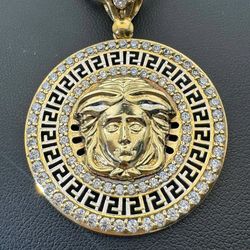 10k solid yellow gold CZ Stone Medusa Head Greek design Circular Round Medallion Pendant Charm