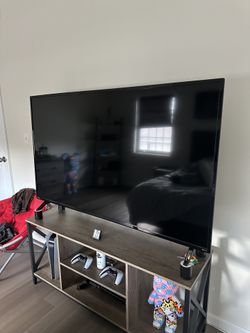 60 Inch Philips TV (Roku TV)