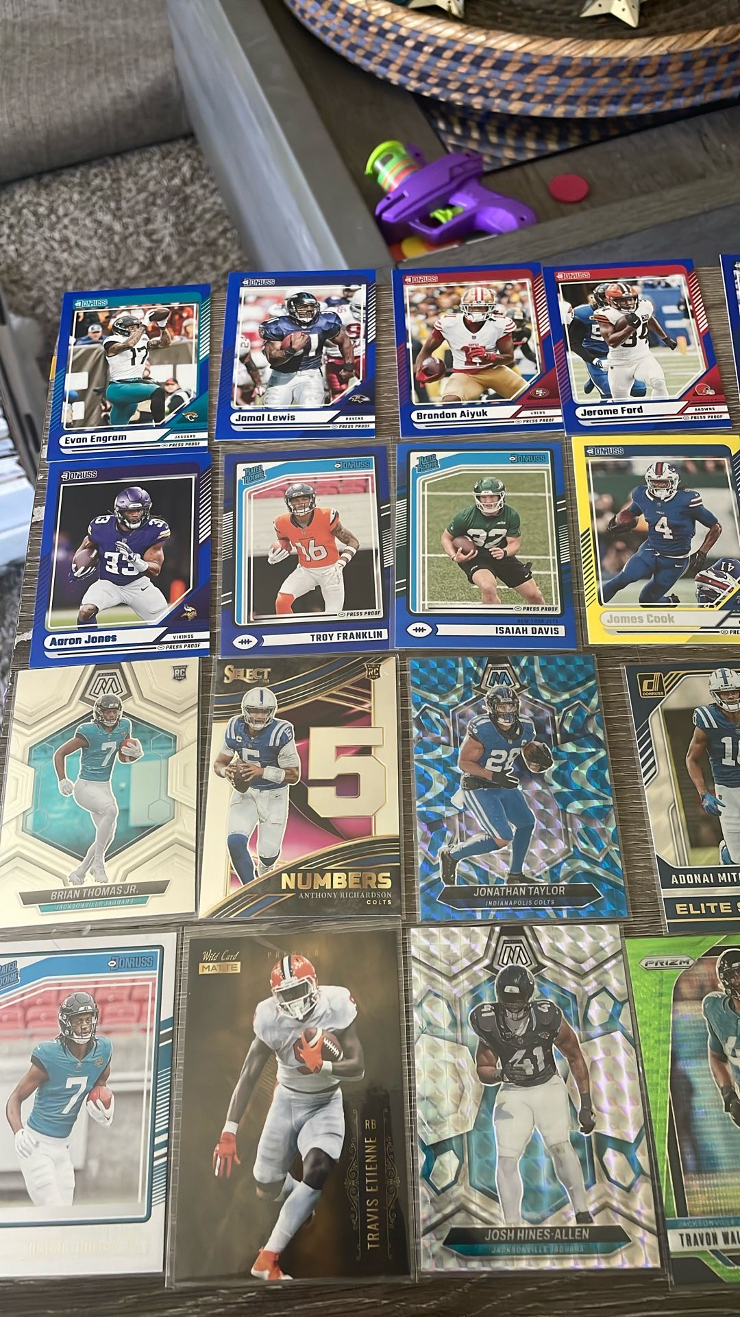 Football Card Lot # 17