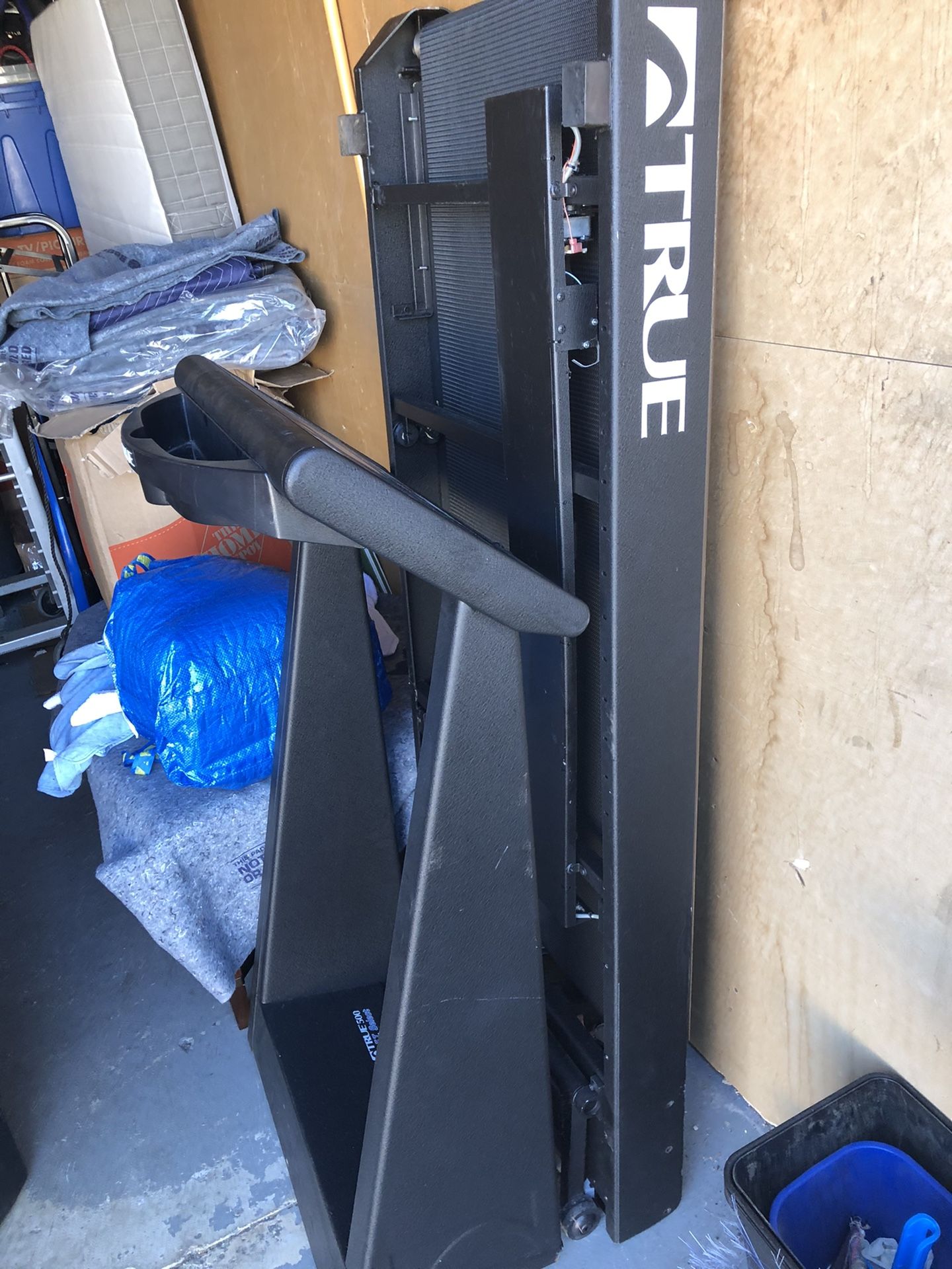 True 500 soft select treadmill FREE for Sale in Alameda, CA OfferUp