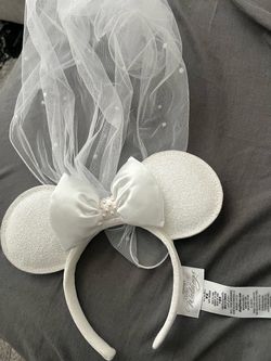 Disney Minnie Mouse Bridal Ears Headband with Veil