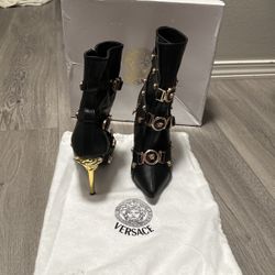 Shoes  Size 37 