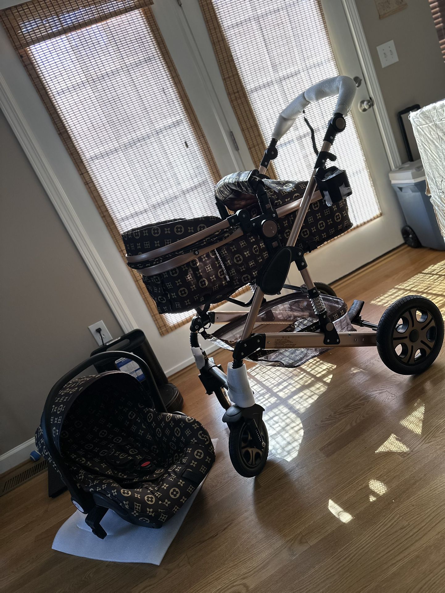 Infant/Baby Safety Stroller/car Seat And Bassinet Attachment.