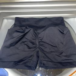 Scrunch Shorts Workout