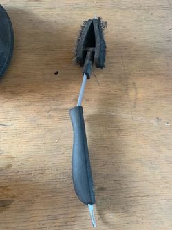Grill Brush with Wire Bristles