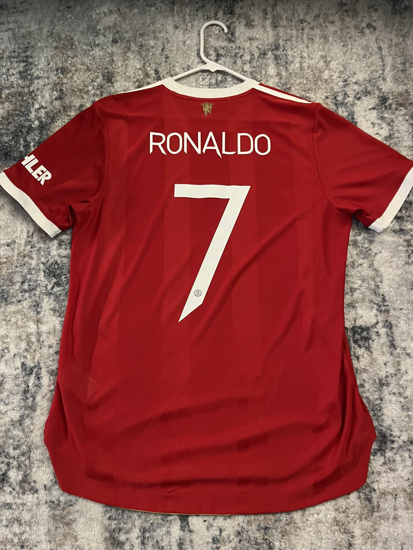 Authentic Ronaldo Manchester United 21/22 Red Home Jersey Large Player version