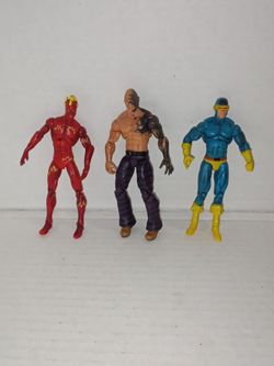 Marvel Universe Action Figure Lot Secret Wars Comic Pack Figures 2009 3.75"