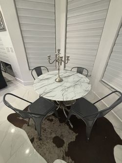 Glass Round Table! + 4 Chairs! $95 OBO