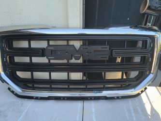 2016-2017-2018- GMC SIERRA 1500 FRONT  GRILLE OEM USED