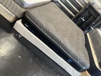 King mattress sealy hybrid