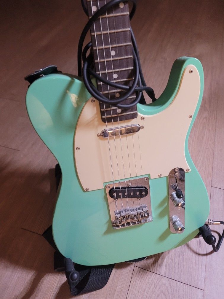 Sawtooth Electric Guitar
