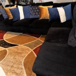 Sectional For Sale  600