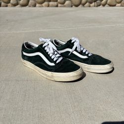 Men's Vans Old Skool Shoes size 9