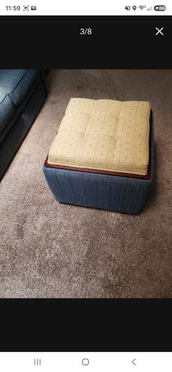 Lazyboy Ottomans