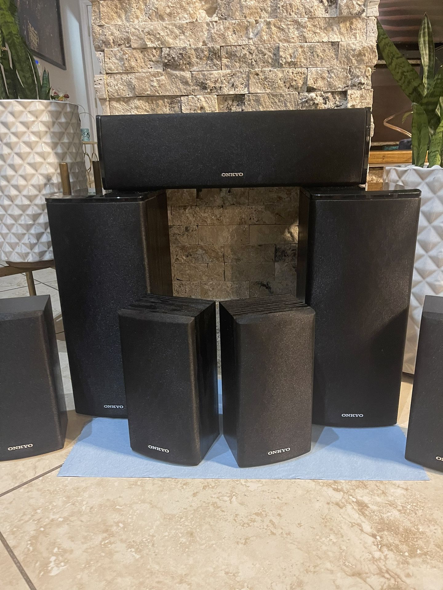 ONKYO SPEAKERS