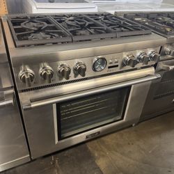 Thermador 36” Stainless Steel Dual Fuel Gas Range Stove 
