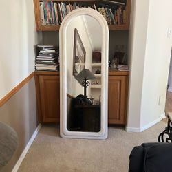 Arched Mirror Perfect For Weddings 