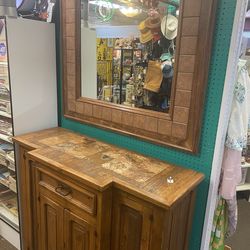 Hutch + mirror