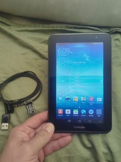 Samsung Galaxy Tab 2 GT-P3113 7-Inch 8BG Tablet (Titanium Silver)