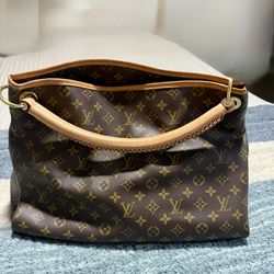 Louis Vuitton Artsy Bag