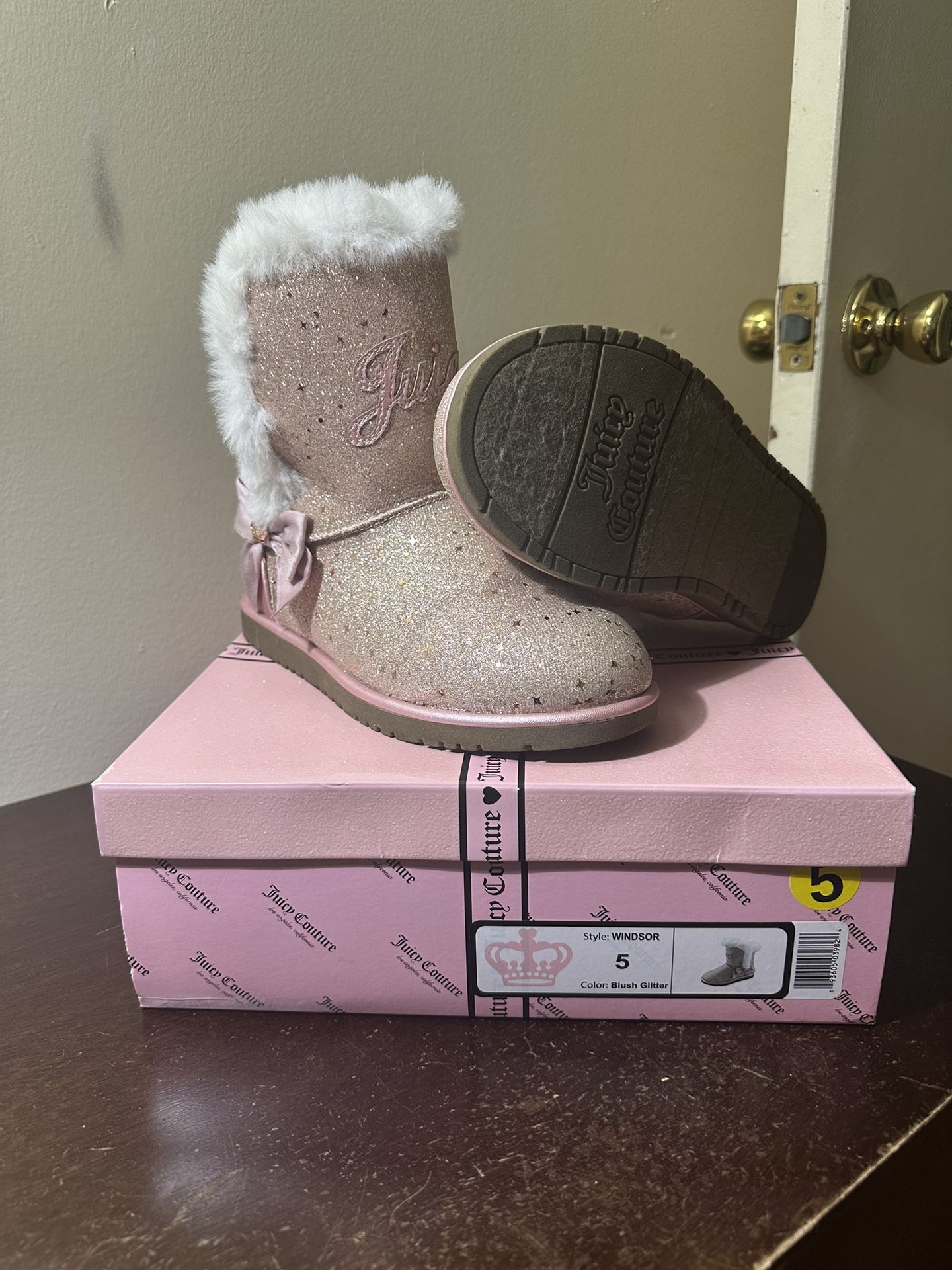 Juicy Couture Girls Boots