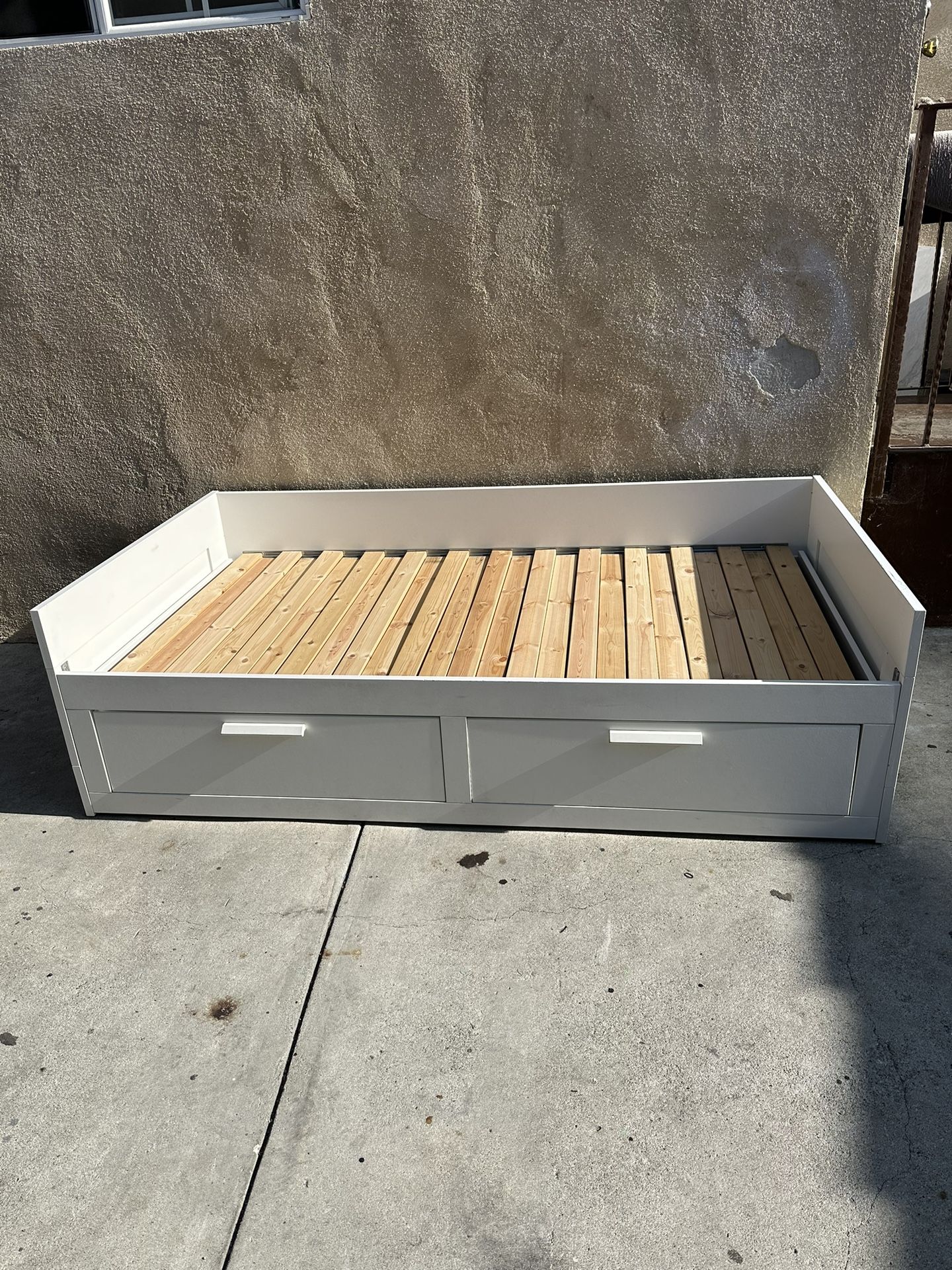 Ikea BRIMNES Daybed frame with 2 drawers, white, Twin