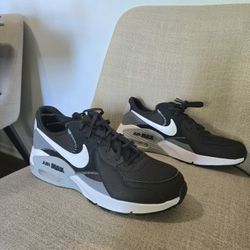 Nike Air Max Excee Men’s Size 10 – Black White Cool Grey – Brand New w/ Box