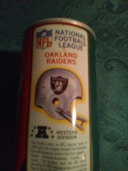 Vintage football /Oakland raiders /Canada dry ginger ale collectible can