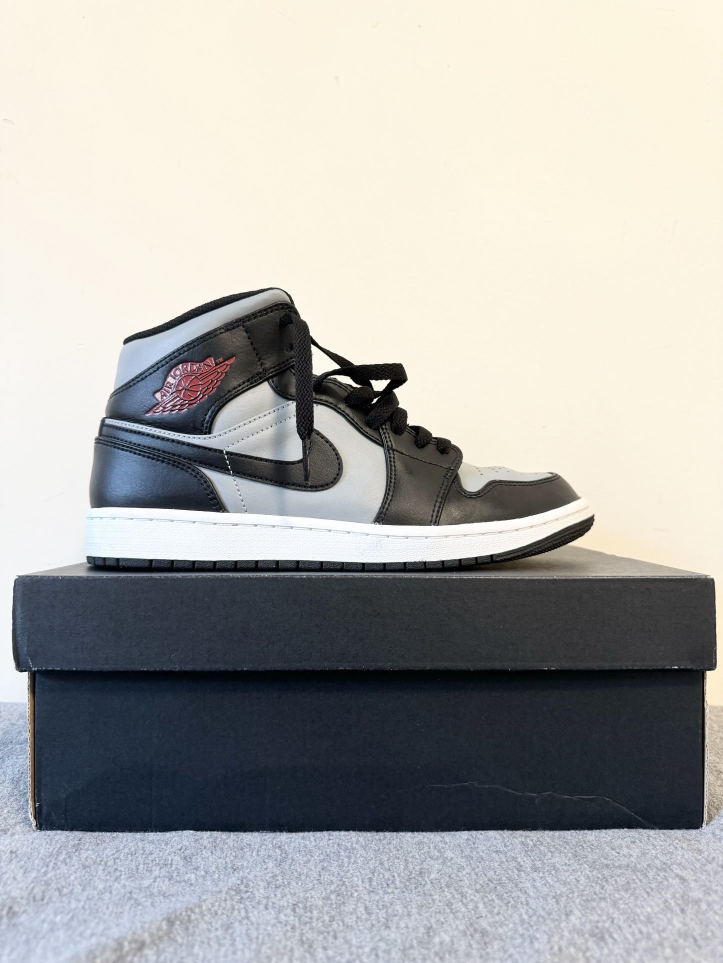 Jordan 1 Mid Shadow Red 