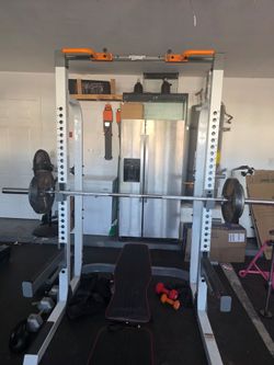 Squat rack