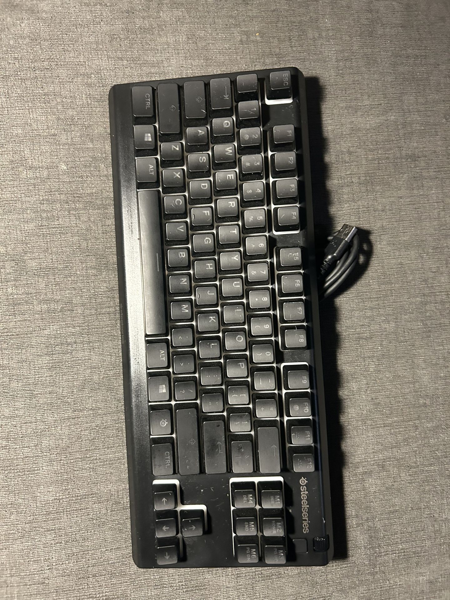 Steel Series Apex 3 Keyboard